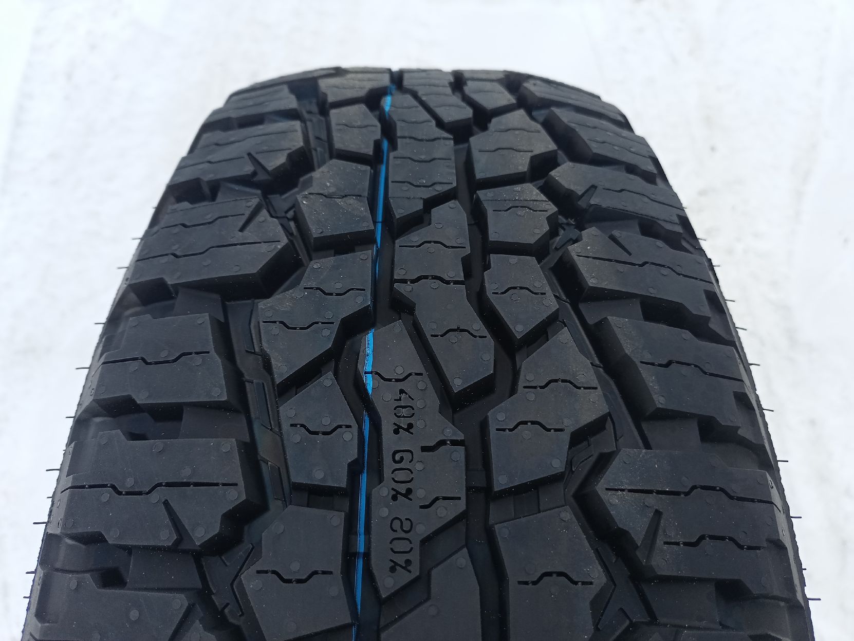 Купить летнюю 245 70 16. Нокиян МТ Р 16 215 70. Nokian Tyres Outpost at 215/65 r16. 215/65 R 16 98t Nokian Tyres Outpost at. Шина r16 245/70 Nexen Roadian at 4*4 107t (лето).